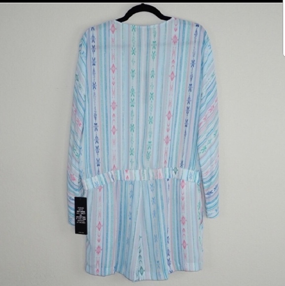 BCBG Danae Plunge Romper Perfect Summer Piece - Picture 5 of 6